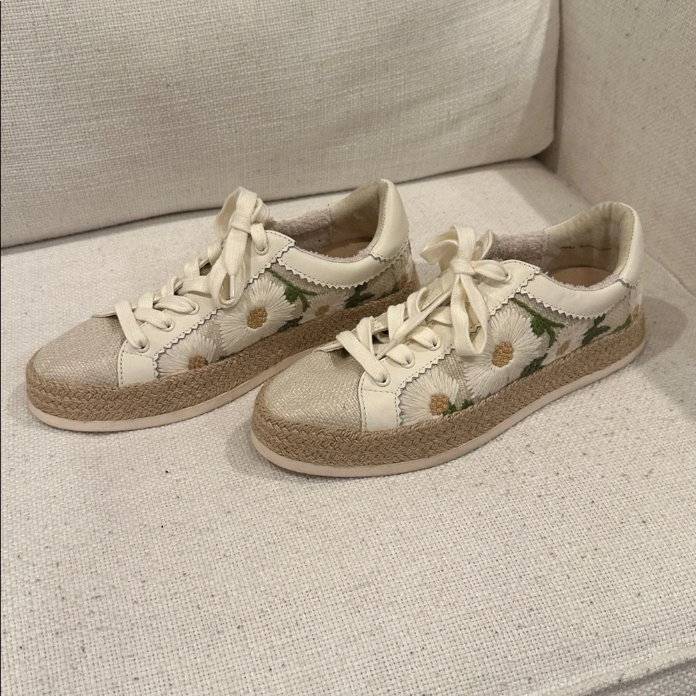 Dolce Vita espadrille embroidered tennis shoes - Picture 2 of 7